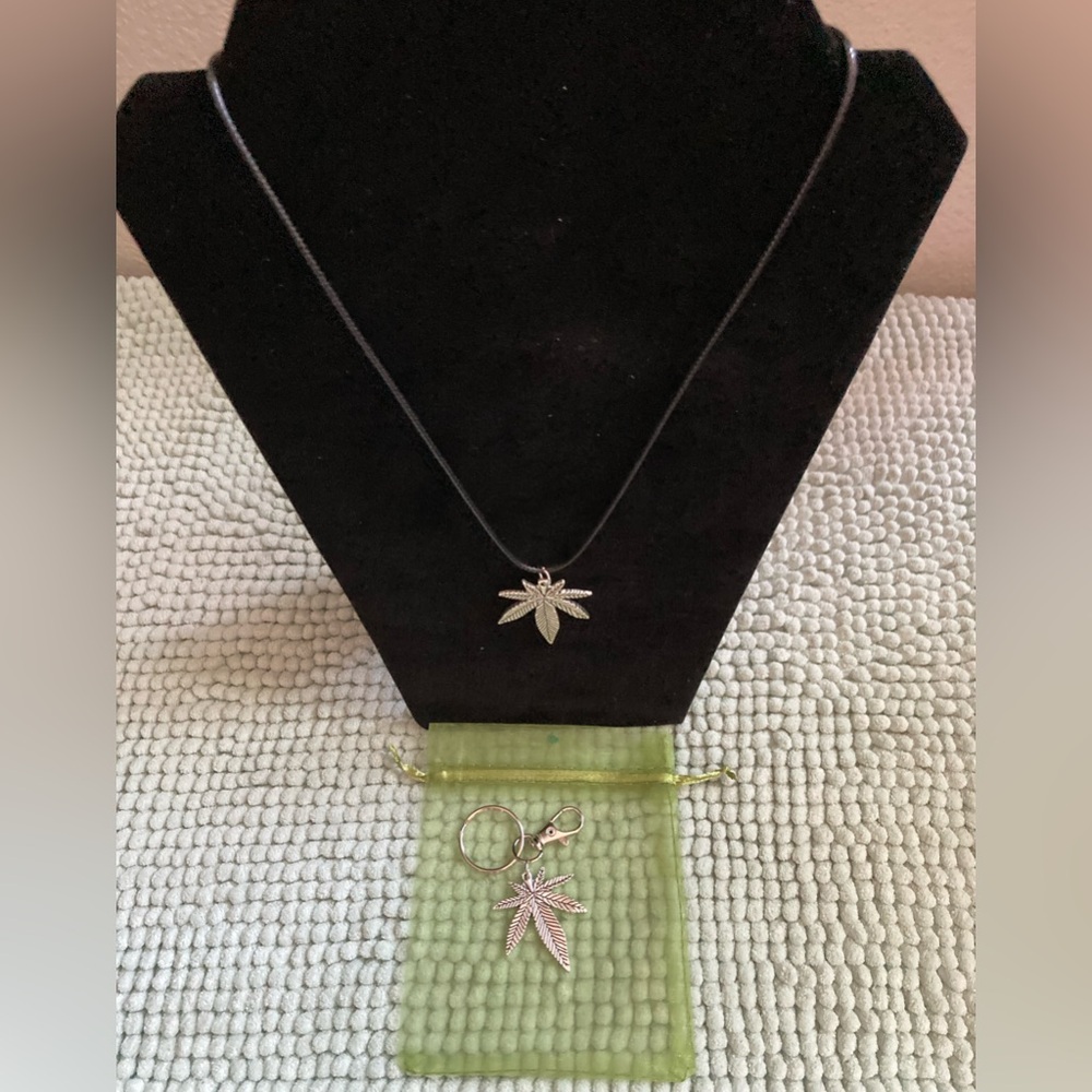 Silver Marijuana 420 Pendant Necklace with Keychain Handmade NEW